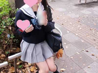 《個人撮影ハメ撮り》女子高生のJK制服コスプレお姉さんをおじさんがナンパ即ハメ企画